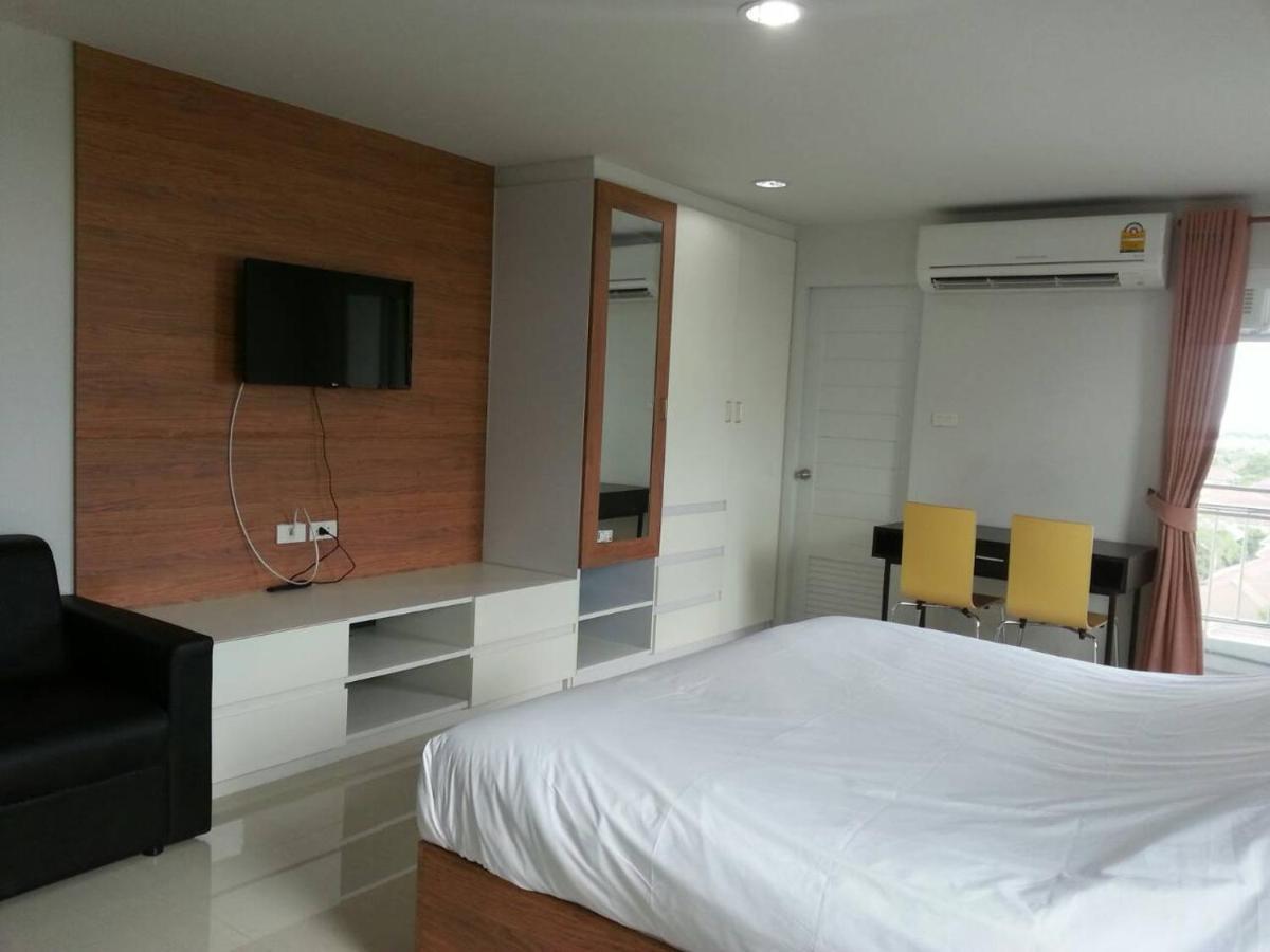 The Seasons Aparthotel Pathum Thani Exterior photo